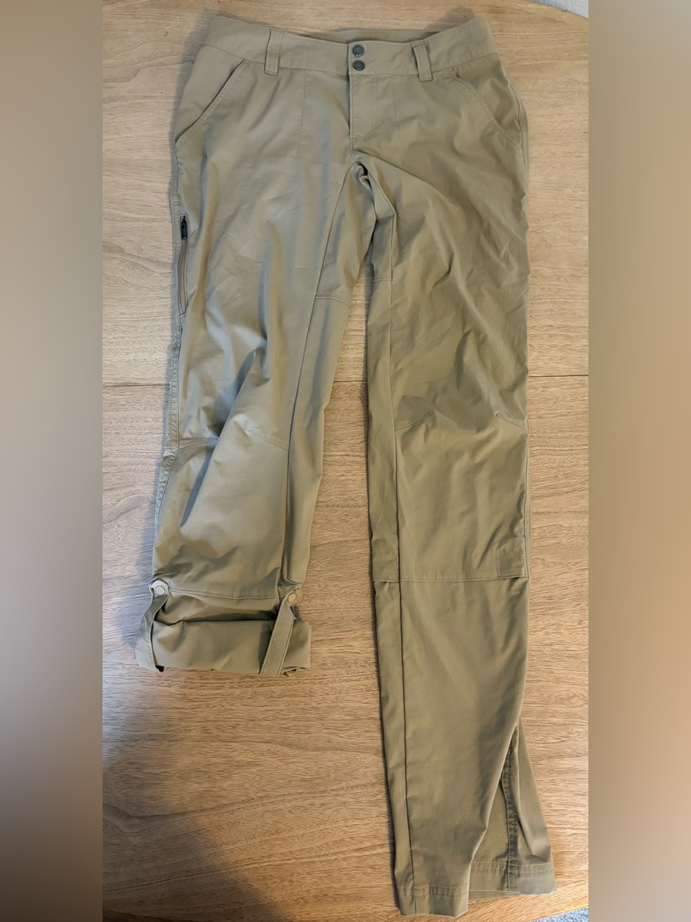 Women’s Columbia Active Fit Omni-Shield Convertible Tan Pant - Picture 5 of 12